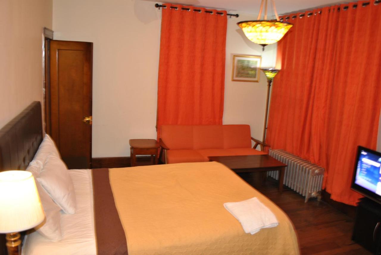 Ewr Airport Multilevel Guest House Room With 2-3 Beds Newark Exterior photo